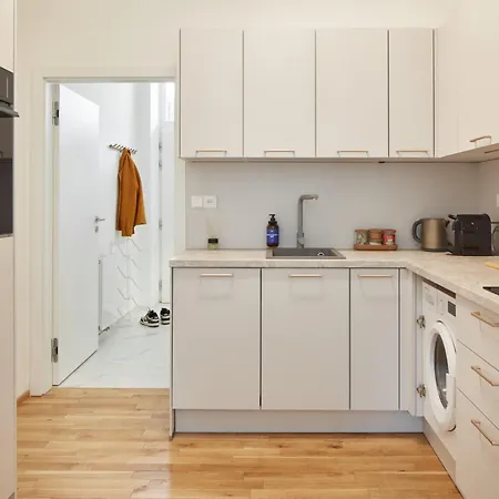 Apartment Days - - Balcony - Next To Vysehrad Castle *