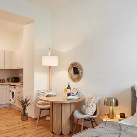 Days - - Balcony - Next To Vysehrad Castle Apartment *