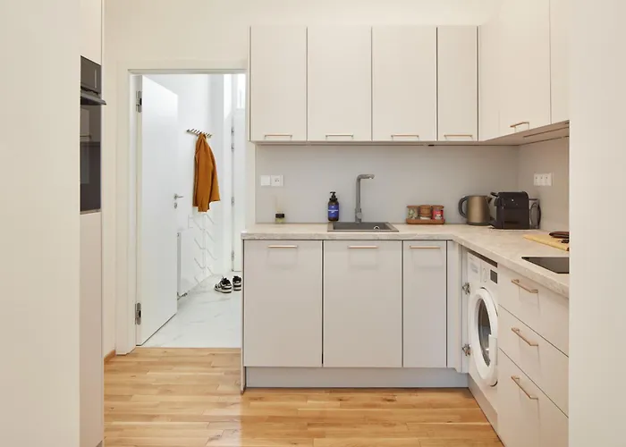 Apartment Days - With Outdoor Seating Close To Vysehrad *