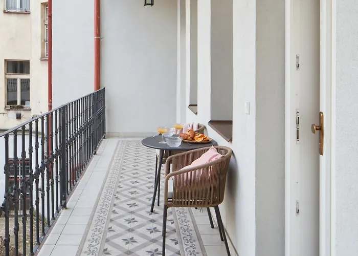 Apartment Days - With Outdoor Seating Close To Vysehrad Prag